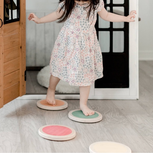 Lily & River Little Steps - Picture 2 of 8